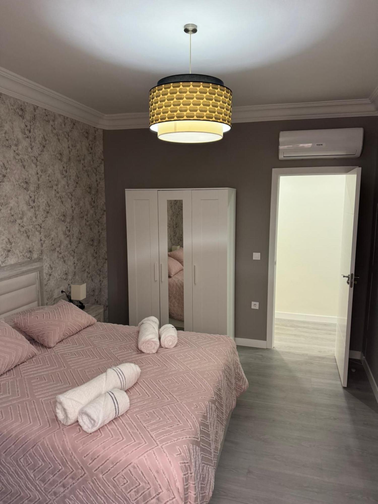 Logrono Centro A Estrenar Wifi Impecable Apartman Kültér fotó